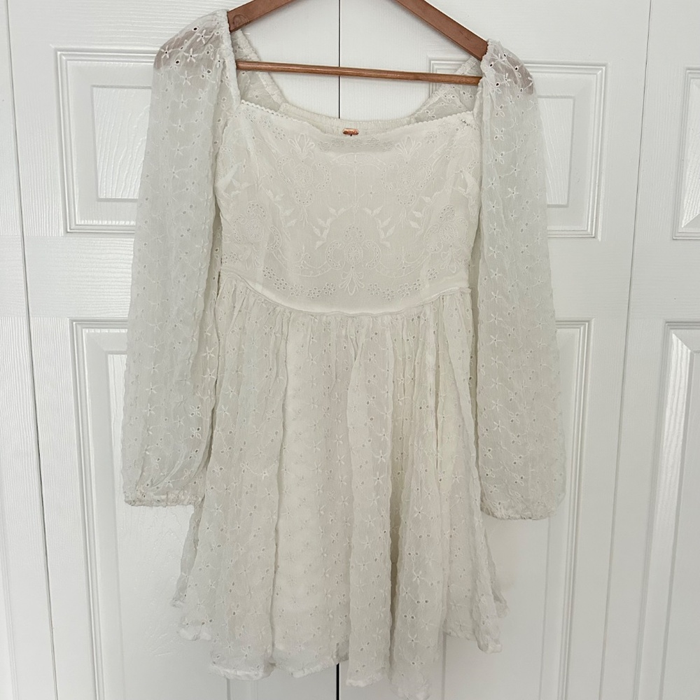 New! Free People Malina Eyelet Mini Dress in Salt Water (White) size Small - Picture 7 of 11